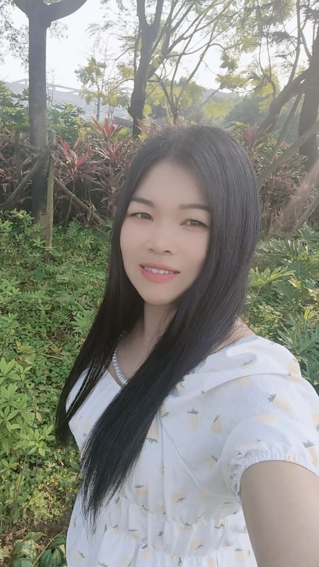 爱笑的傻丫头