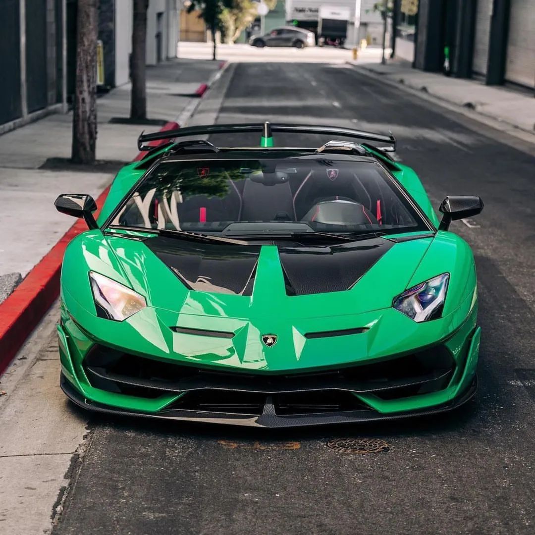 Lamborghini Aventador SVJ Roadster!#Aven