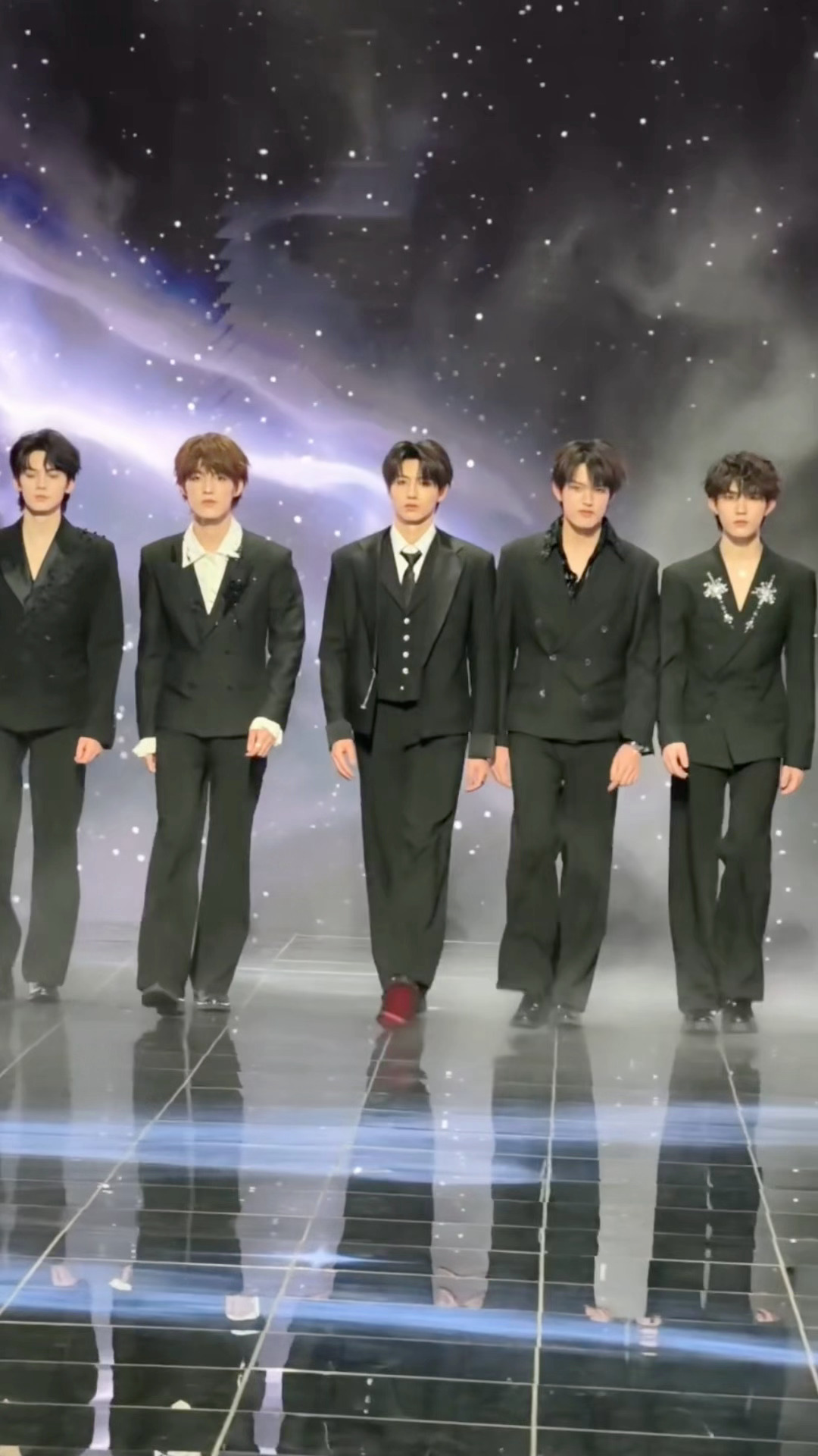 好配微博之夜红毯微博之夜2025微博之夜爆款创作大赛