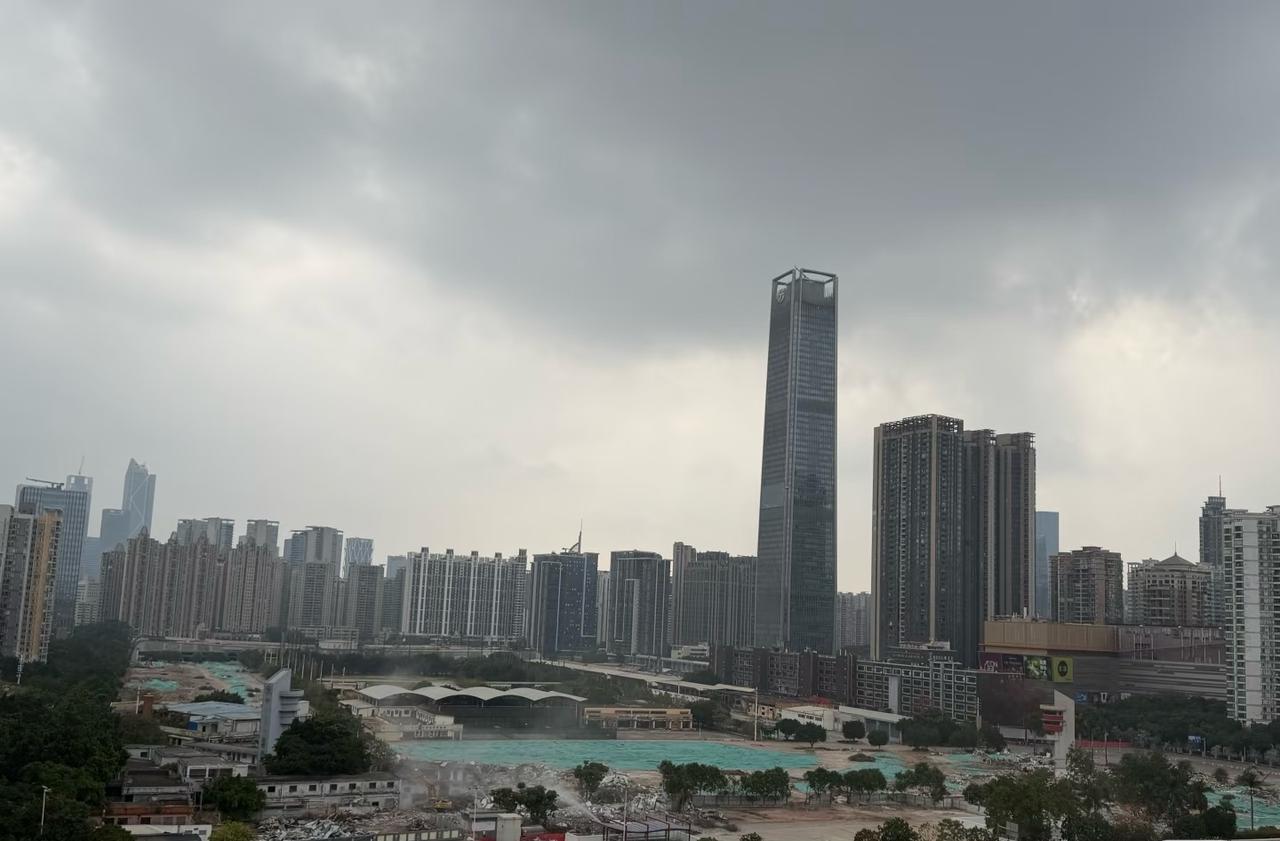 马场拆迁的消息传来，这一片要迎来大变化啦！规划里说会变成天河的高端区域，奢侈品商