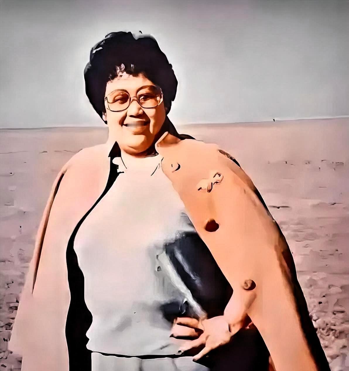 陈丽华到死没减过一天肥这事儿，让我想起上个月被男友嫌胖的闺蜜。

她1.6米，1