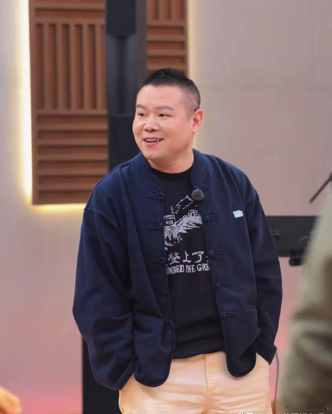 岳云鹏上不上春晚根本不重要只要他能够一直参加真人秀，不断的在综艺界掀起热潮，他就