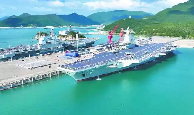 这真是“幸福的烦恼”，中国海军如今阔气到了连给航母起名都得“精打细算”的地步。以