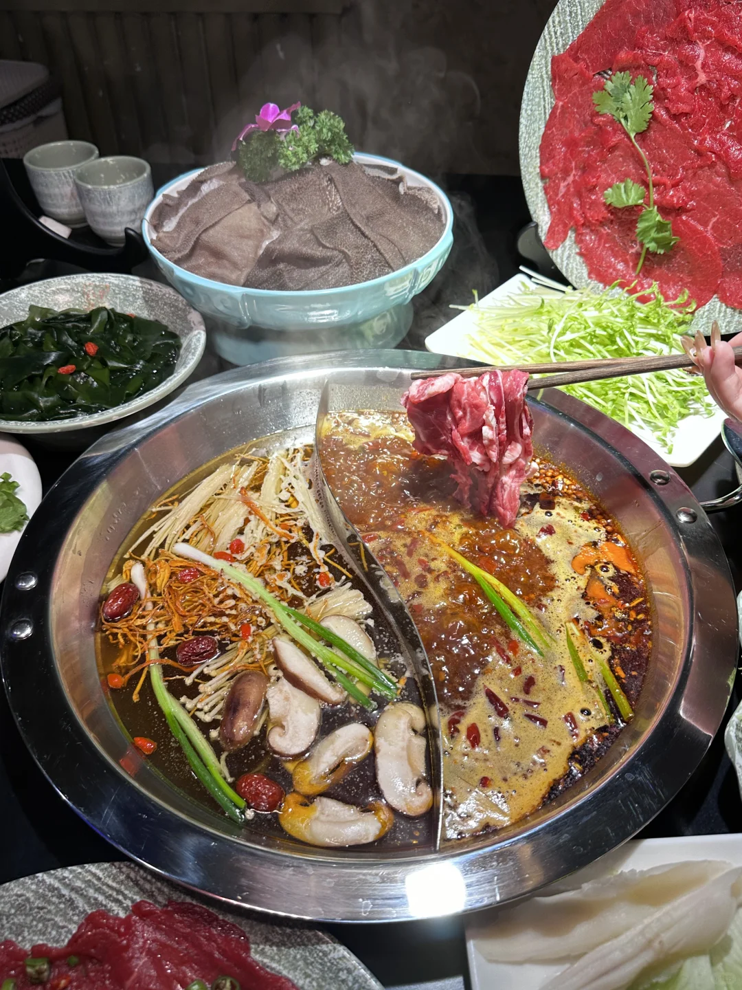 乌鲁木齐对味的重庆老火锅，一个星期吃两回