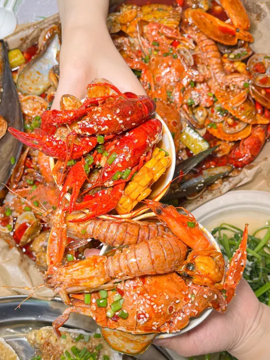 离开三亚前记得来这里吃海鲜🦞