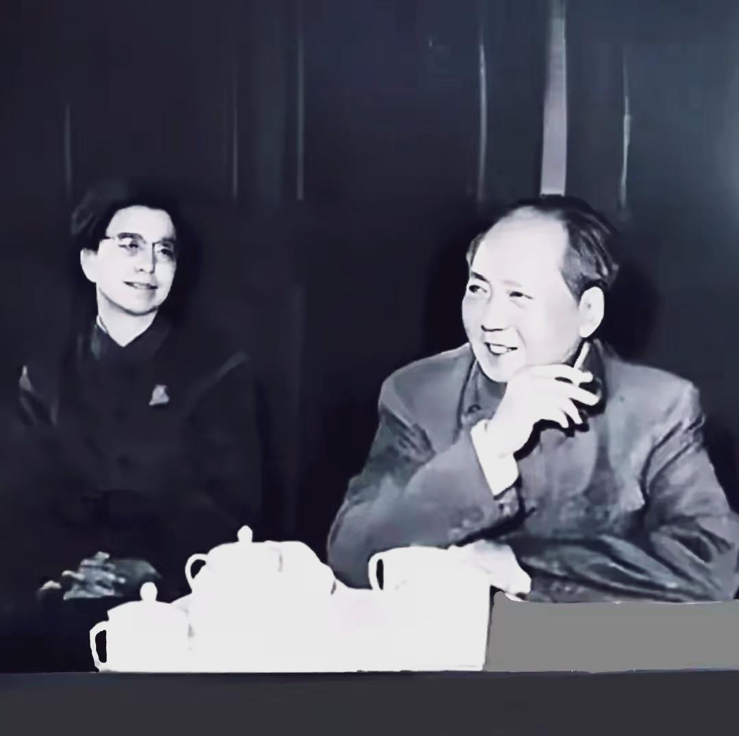 那个时候，毛主席站的高，看的远，一心只为亿万劳动人民的根本利益着想，所以，只相信