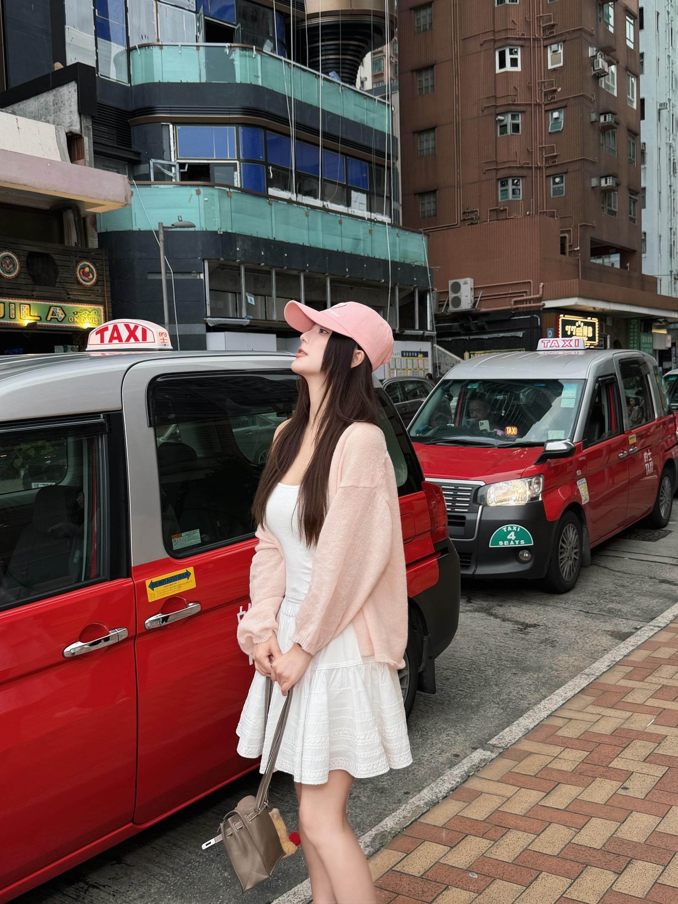 最近颜值不太稳定 一会美 一会特别美的。