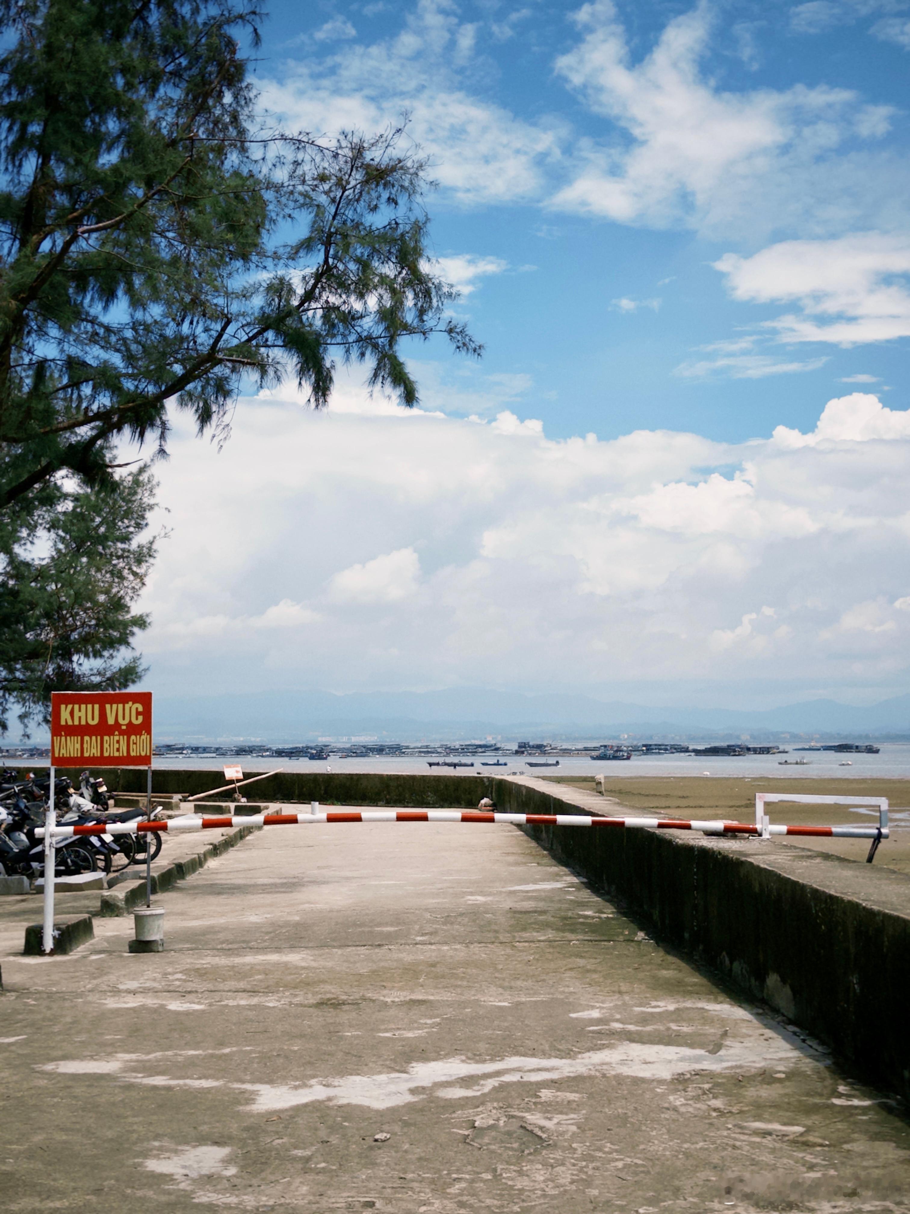 今日深入农村教区 越南·Khach san Phuong Linh