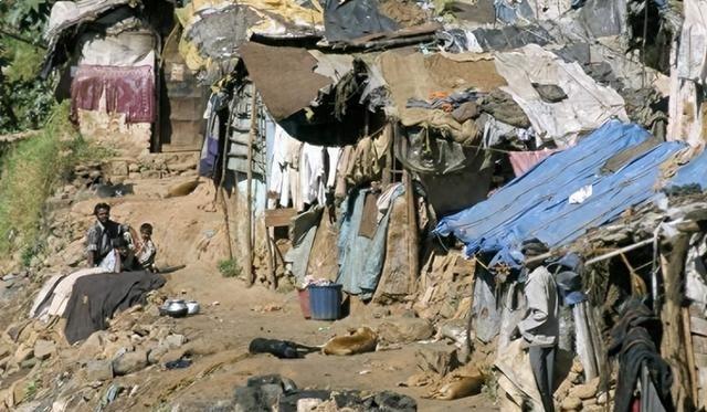 扶不起的阿斗：苏联养15年，中国养20多年，为何仍穷困至今？
咱们中国那时候自己