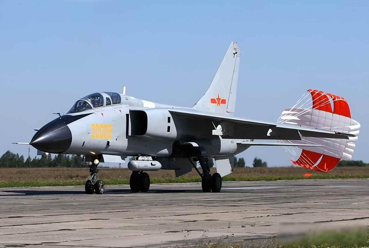 中国空军排名争议，沉默回应背后，到底藏着什么秘密？
7月9日国防部记者会，有记者