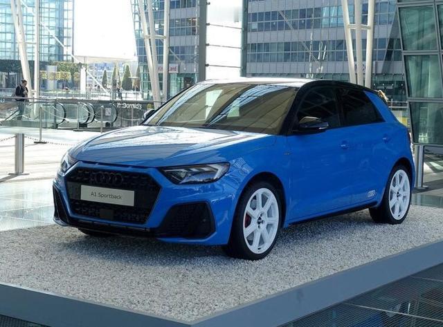 “懒人”改变世界，AI正在加速变化。这句话听起来似乎有点反直觉，但细细想来，却是