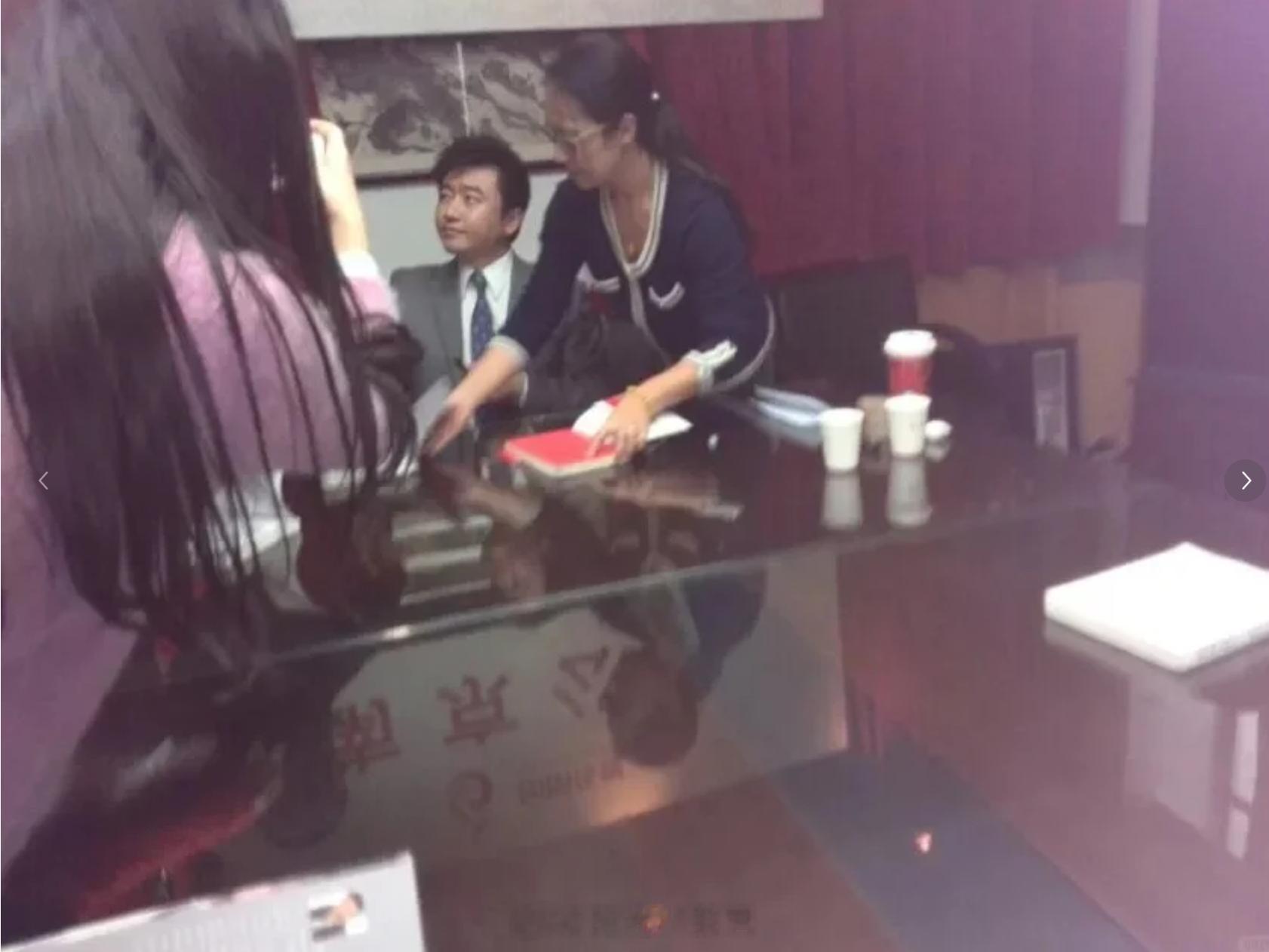 这位男主持人，不知道还有多少人记得他？ ​​​