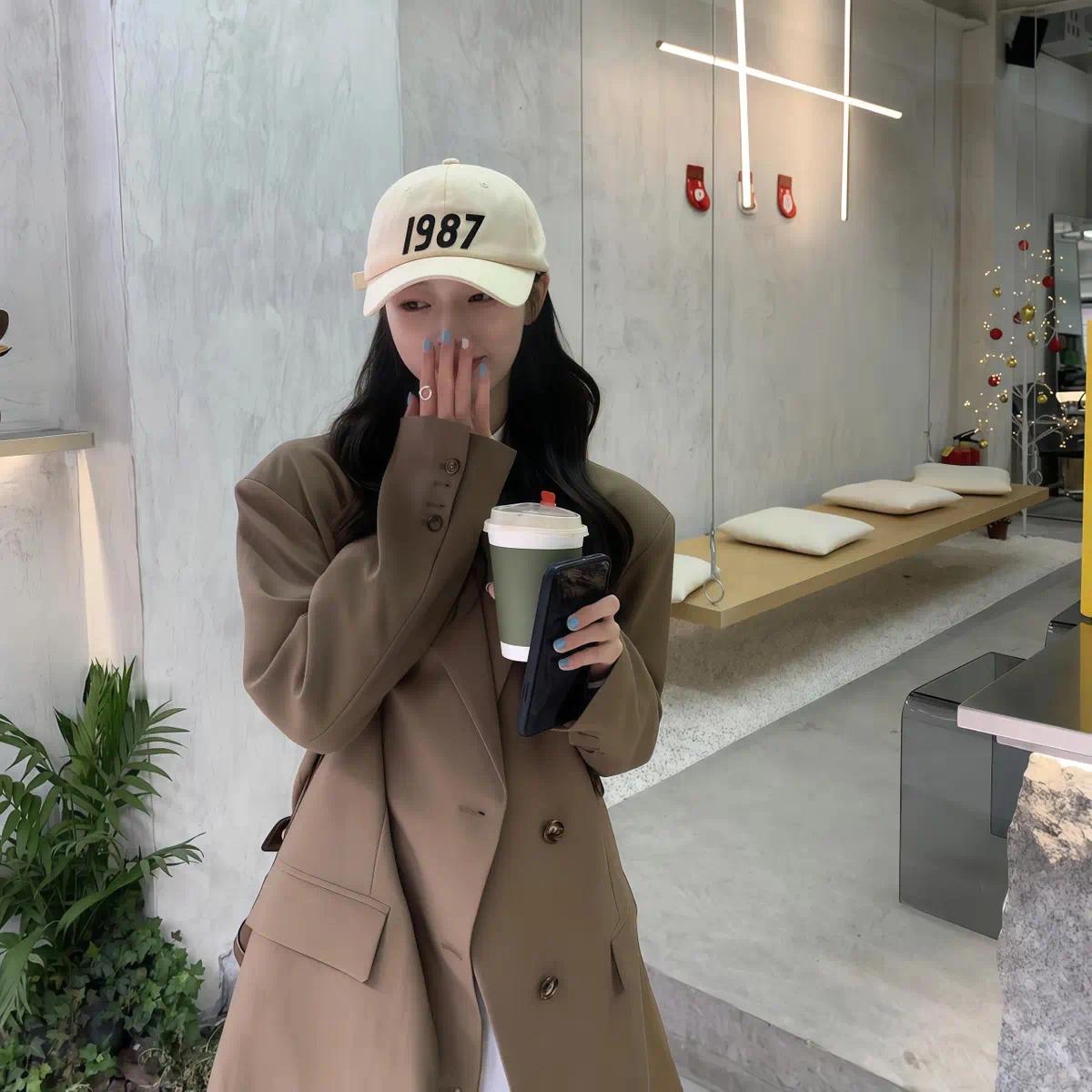在不公正的情况下选择保持中立，其实已经站在了邪恶一方。一一但丁 ​​​
