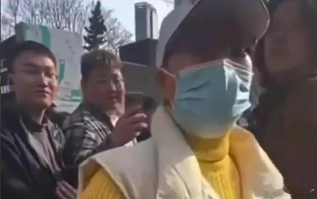 买苹果产品就是败类？我们必须倡导理性的爱国主义有朋友转发了一段视频，在视频中，一