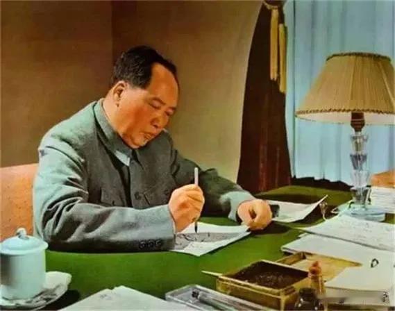 网上，这样称呼毛泽东主席极其不尊敬

时常看到一些网文，用“教员”代称伟大的领袖