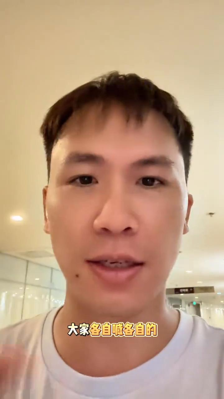 没有莎莎在拼照现场我已经受不了了，受够了，因为里面真的太吵了。每次只有莎莎在的时
