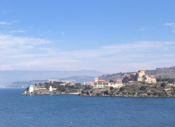 特朗普到底是要开大，还是要跑路？现在可能就在他的一念之间。但是特朗普的一念之间，