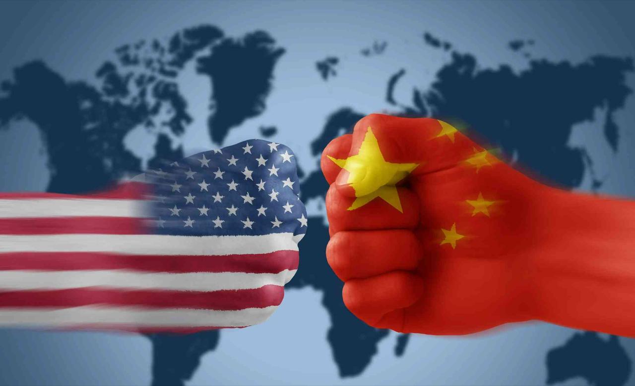 当着冯德莱恩的面，特朗普主动谈起中美协议，他只想尽快知道结果。
 
欧盟的妥协来