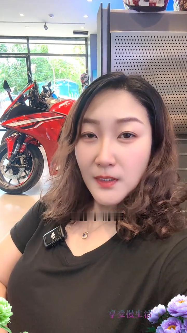 150踏板摩托车闭眼入前三名。
都说骑士的最终归宿是踏板，踏板车到底该买哪个排量