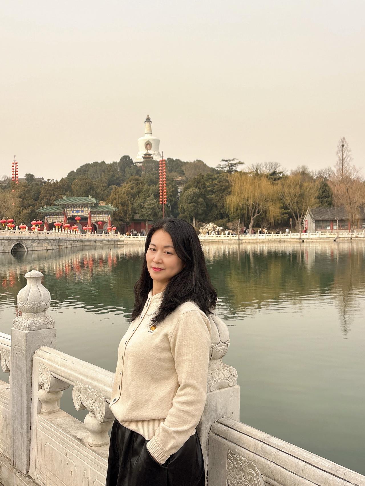 人生哪里有什么来日方长，今生只会有一次，珍惜上天赐予我们的所有，把日子过成自己喜