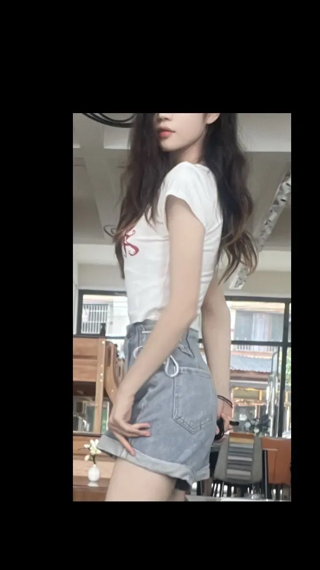 我这清汤寡水的日子总有人认为我玩的很花