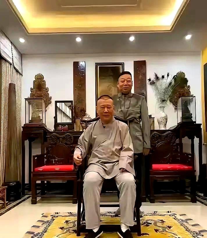 这几天，老郭那场演出后的风波还没散，大家盯得最紧的，其实不是热闹，而是最后会怎么