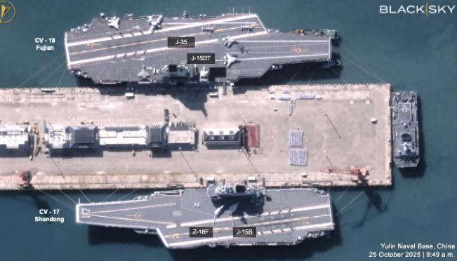 [微风]大惊喜！舷号闪亮，摆满舰载机！福建舰的 “大日子”，真的要来了。

最近