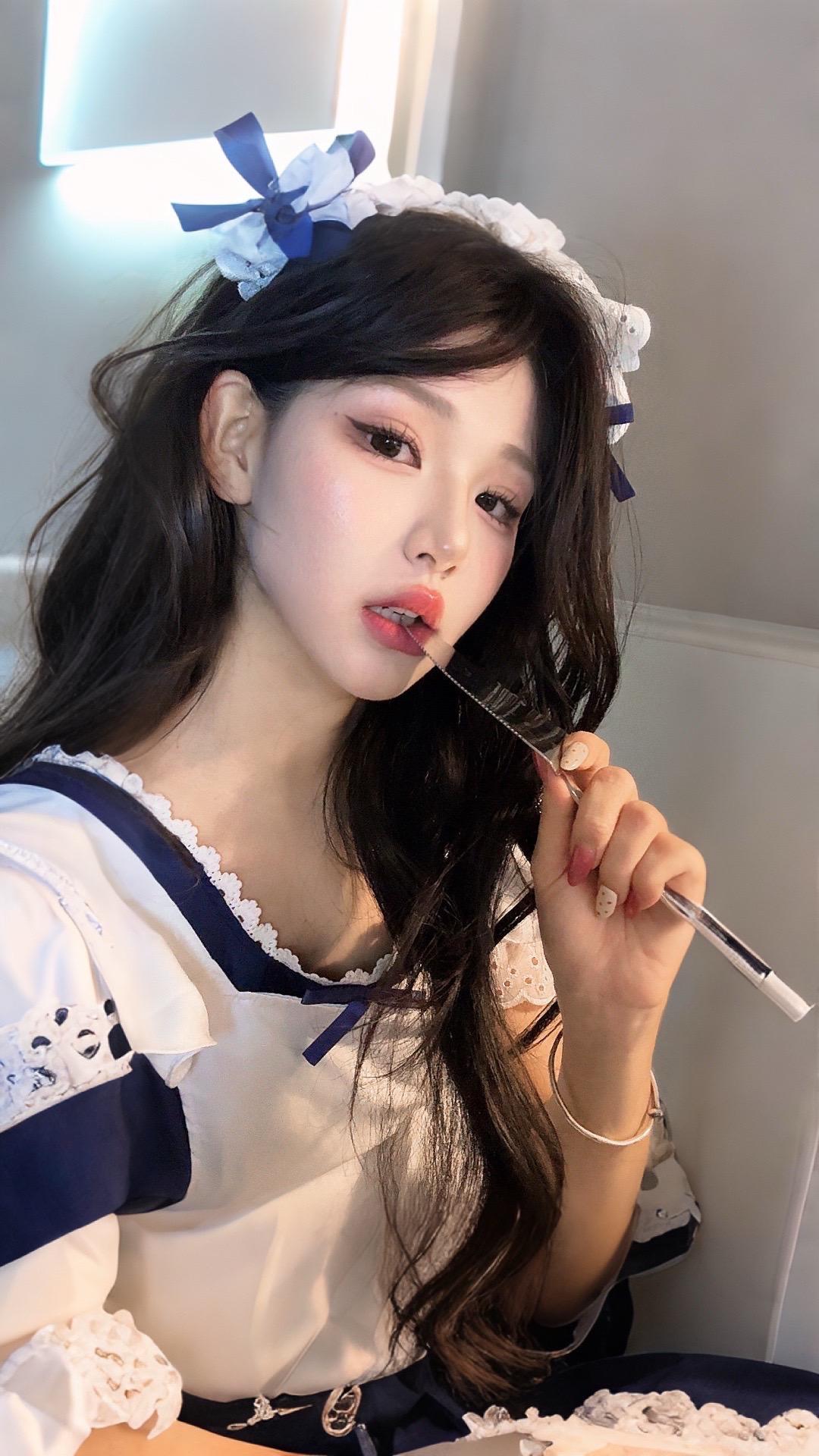 喜欢你才装可爱 你以为卖萌很简单嘛。
