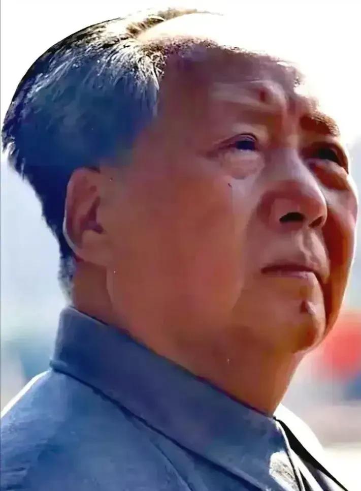 有网友问，为什么毛主席的后代里没有官二代？所有开国元勋中，他老人家的牺牲是最大的
