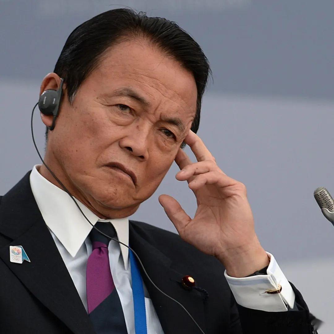 日本前首相82岁的麻生太郎7日抵达中国台湾地区，开启3天窜台行程，这是自1972