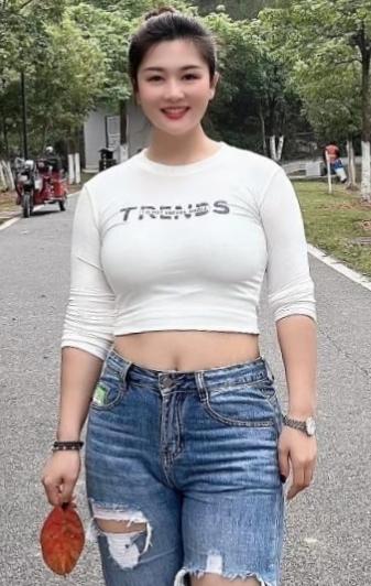 这样的穿搭，你会喜欢吗？也许，今年会流行，时尚是自我表达的终极语言。

让穿搭成