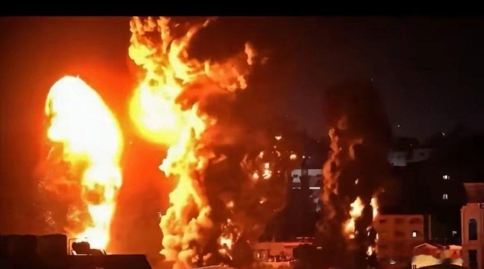 地面战深夜突发！一觉醒来，伊朗开火打死多人今天是4月23号，美国和伊朗仍然处于停