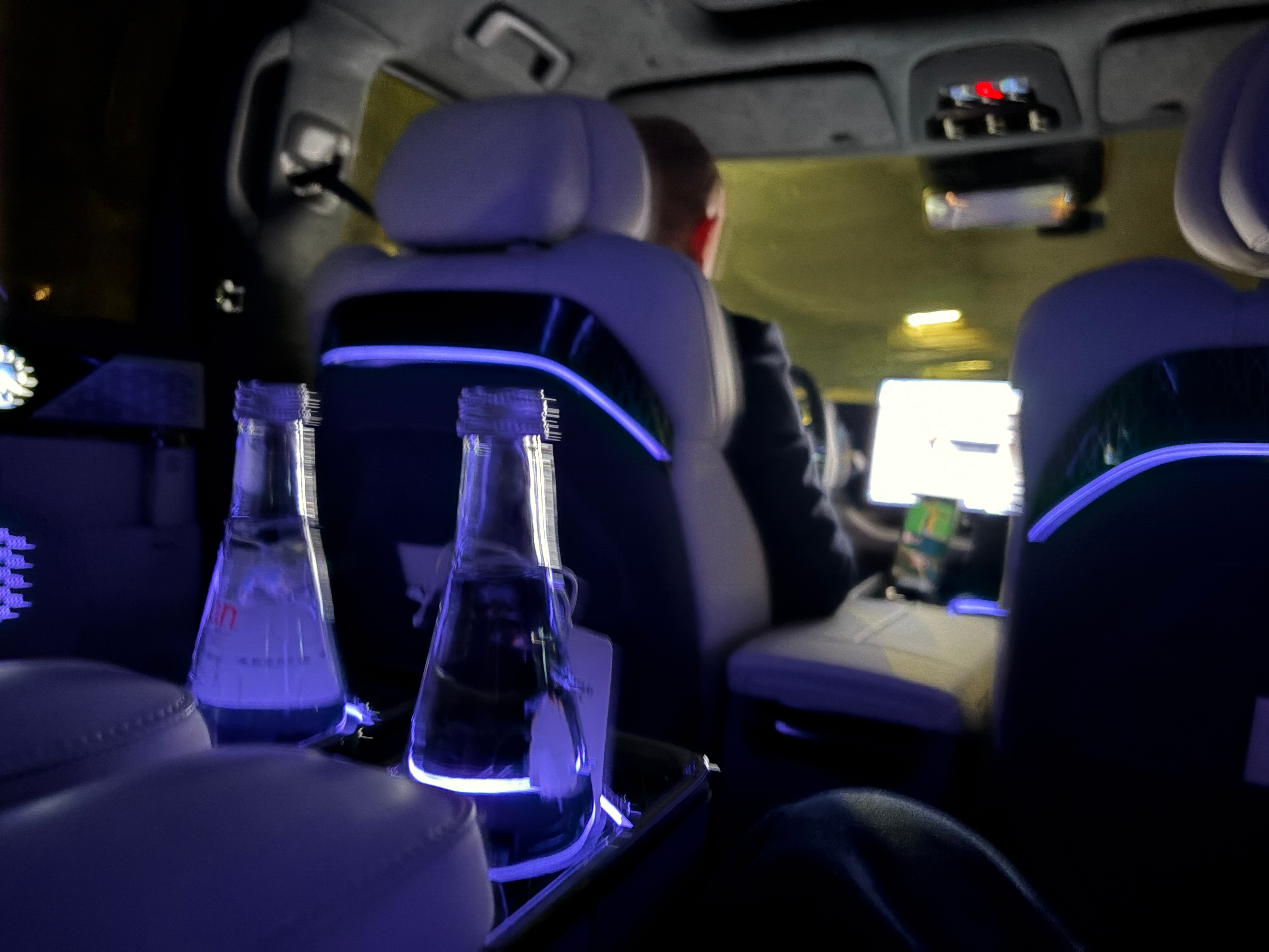 早！继续下一站今天10:01解密新能源SUV公路之王内饰记得来看呀 杭州