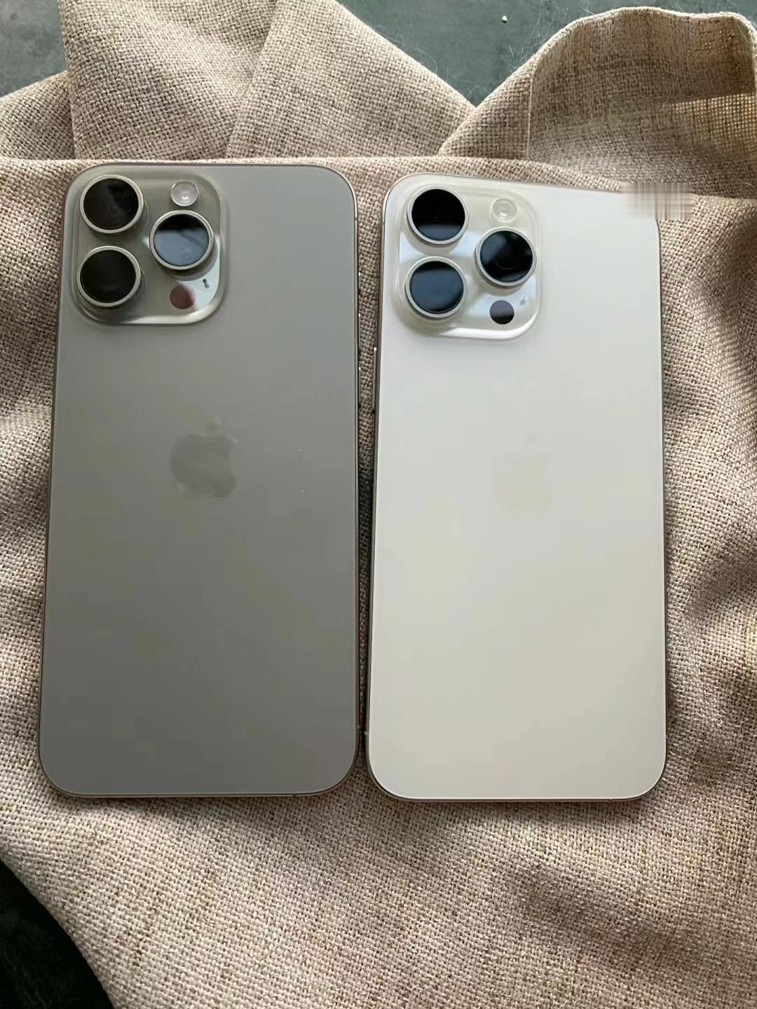 发现，买iPhone 15标准版才是有钱人。

iPhone 15标准版除了灵动