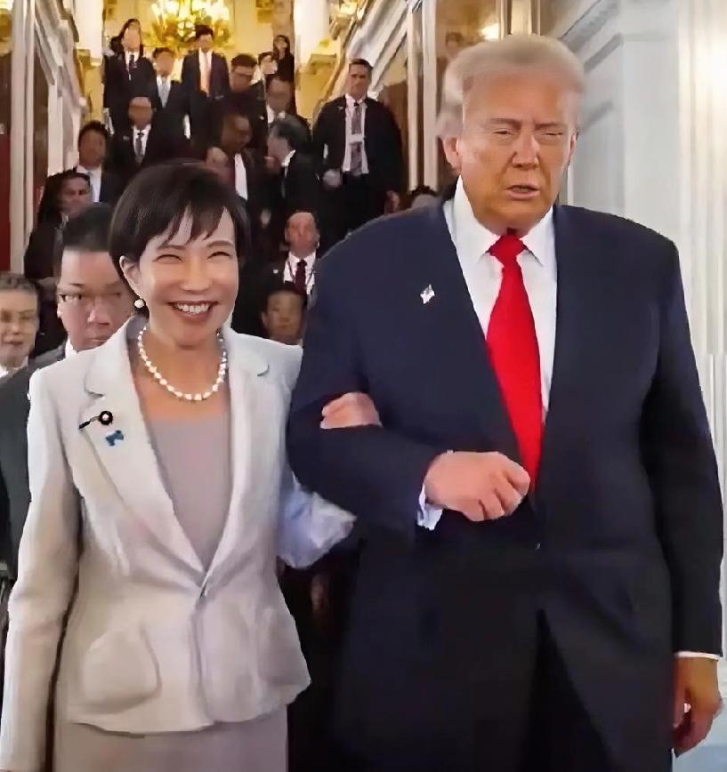 高市早苗的政治决策:
激发中日人民矛盾，
目的何在？

第一，获取选票。
前一阵