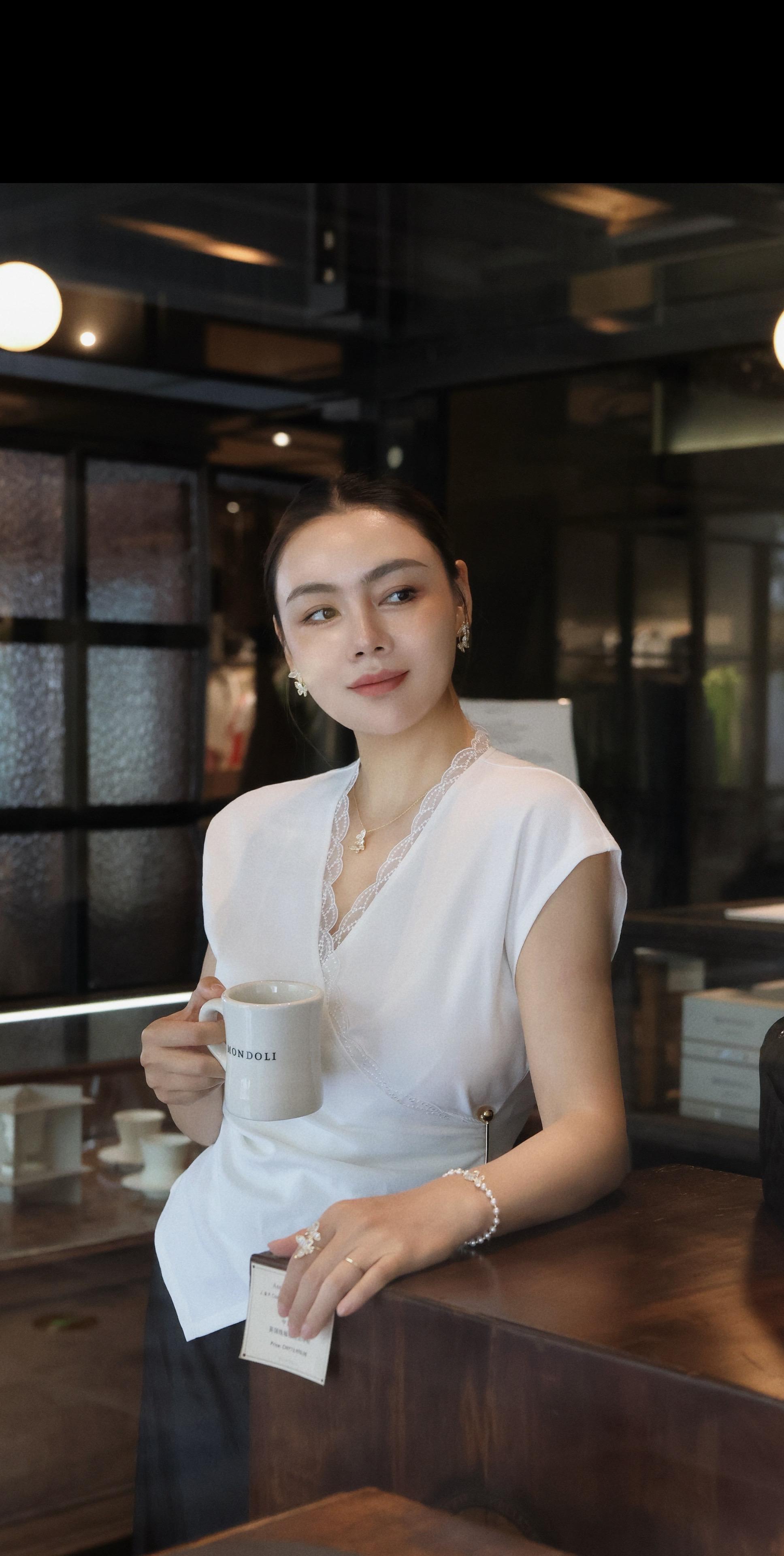 万物美好 我在中央