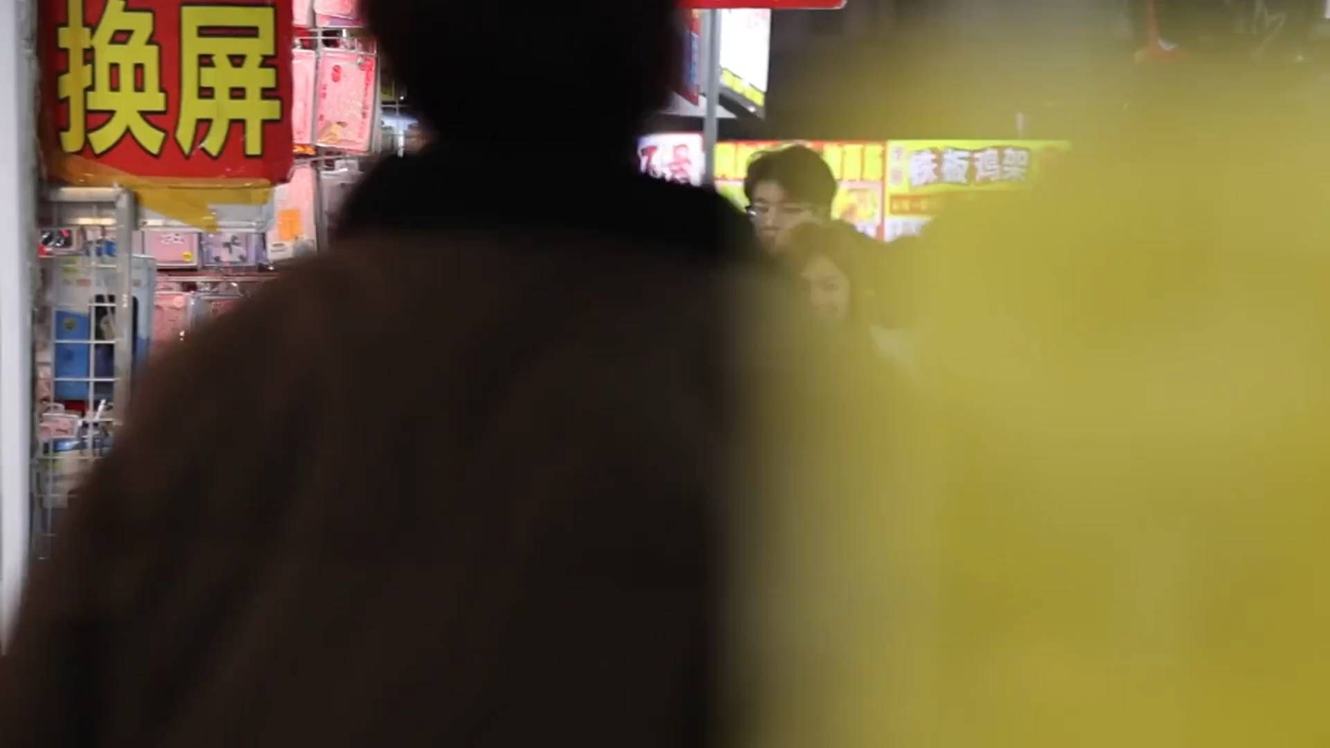 修手机相册被偷看15分钟，店主行拘7天罚款700