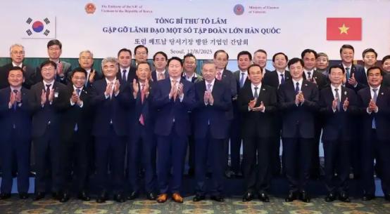 670亿美元越南南北高铁竞标大戏落幕！结果出人意料。
 
赢的，既不是报价最有竞