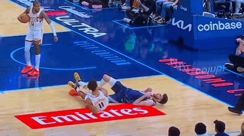 这个卡位和身体接触没有一点问题，只是切特演得太真实了。
切特也变坏了。
近朱者赤