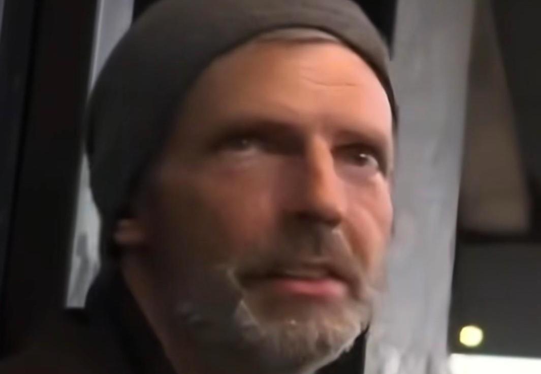 杰克的坠落并非偶然：每月1.2万房贷、3000车贷的高额负债，让高薪沦为“月光”