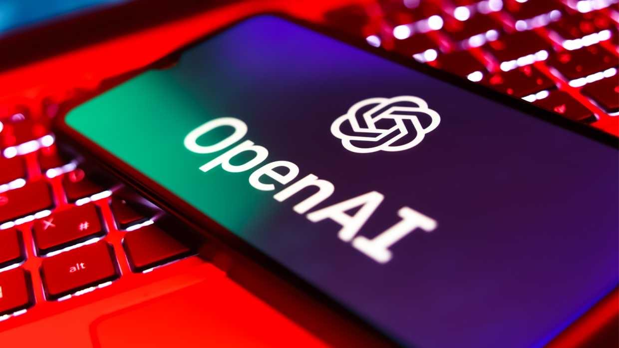 OpenAI推出GPT-5.2，与谷歌的Gemini 3争夺人工智能模型霸权！