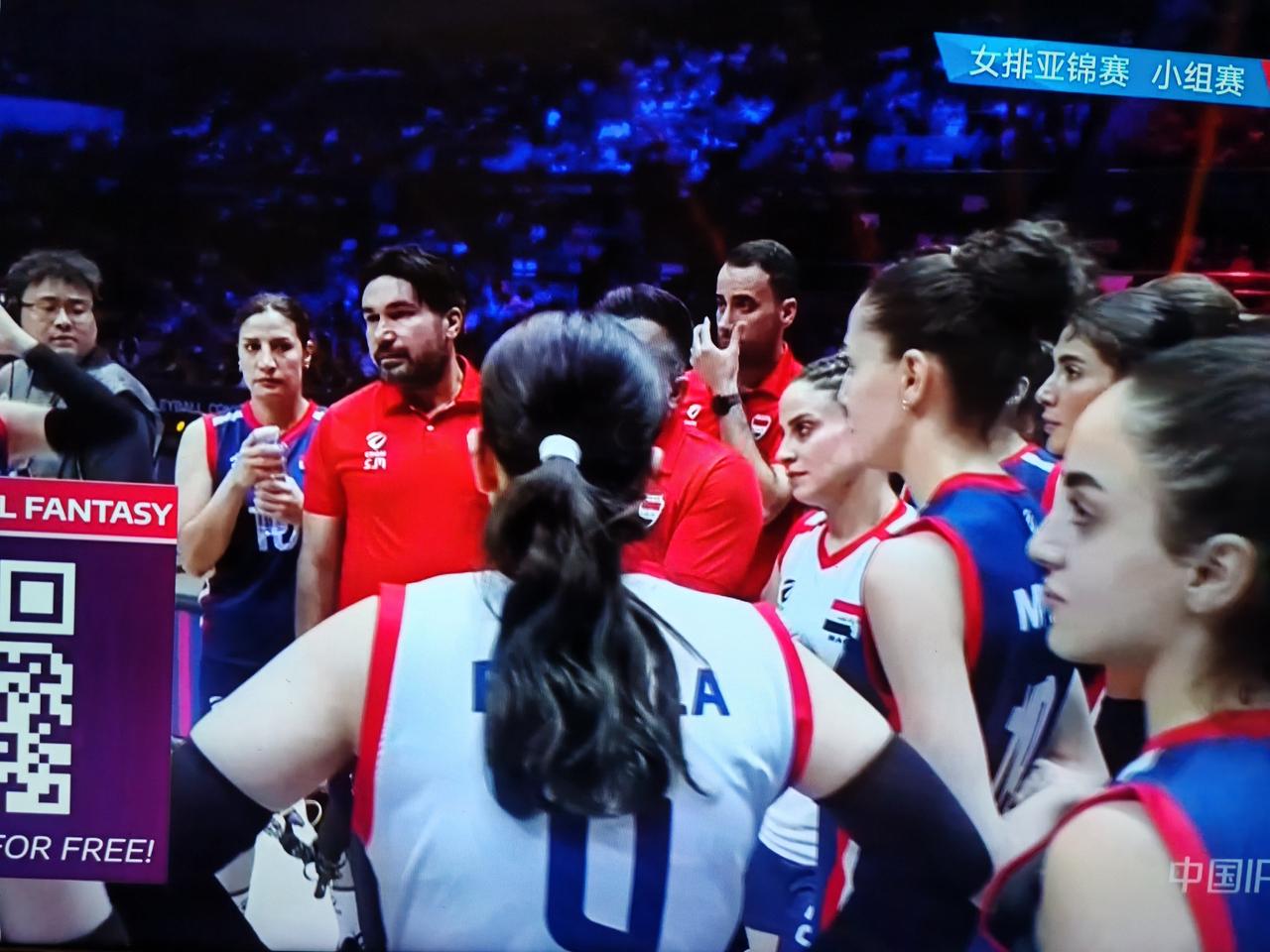 2026年8月22号女排亚锦赛中国女排对阵伊拉克女排，前两局中国女排25：4，2
