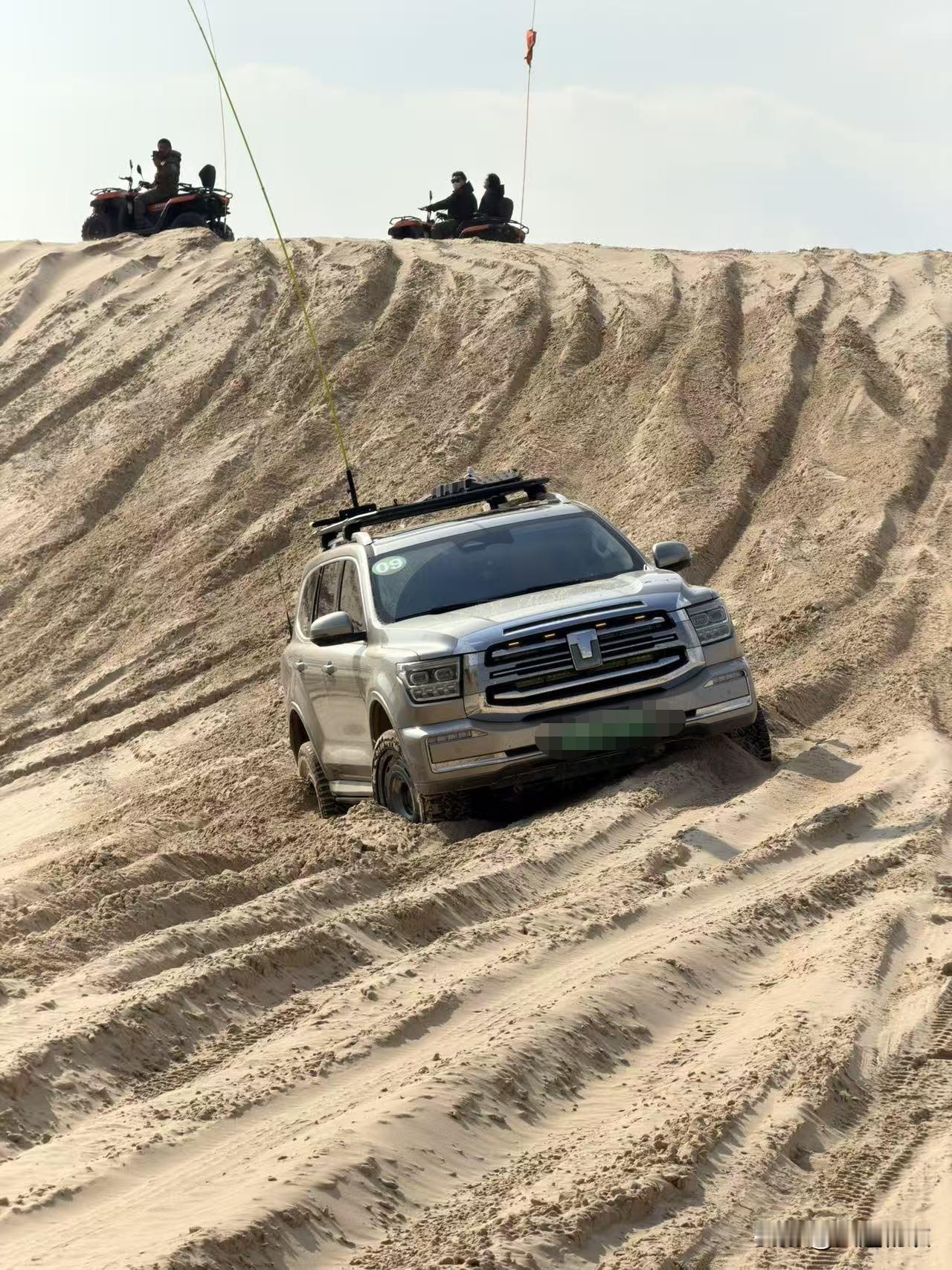 清明三天小长假，转瞬即逝。自从退休以后，我便再没有了往日对假期的期盼，于我而言，