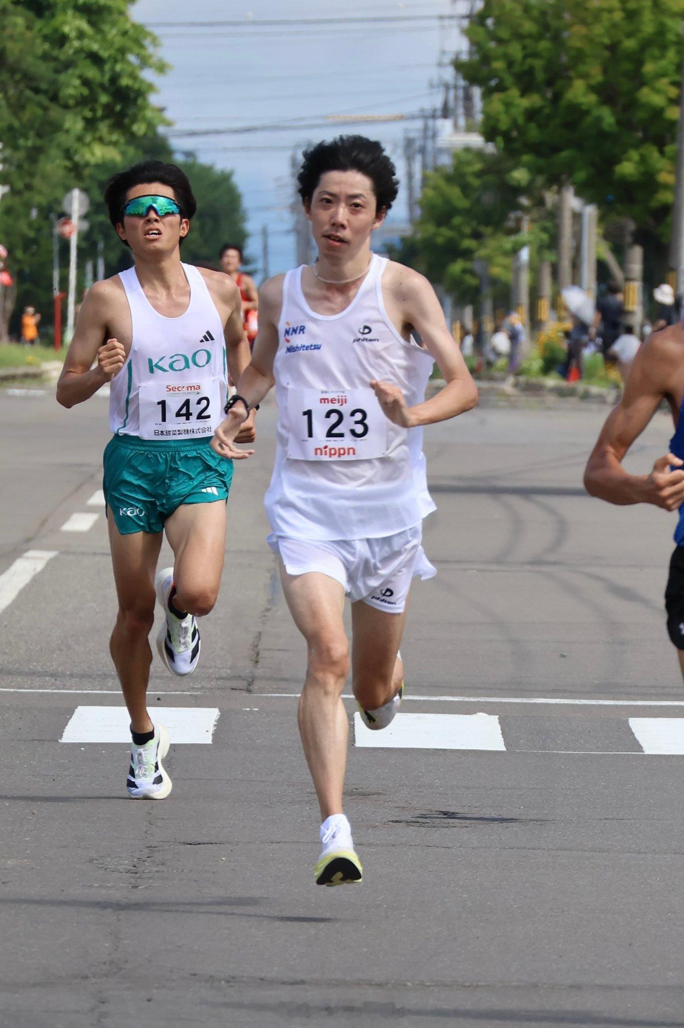 酒鬼设乐悠太也参加了2026士别半马，成绩是拉胯的1:04'58"，很多日本业余