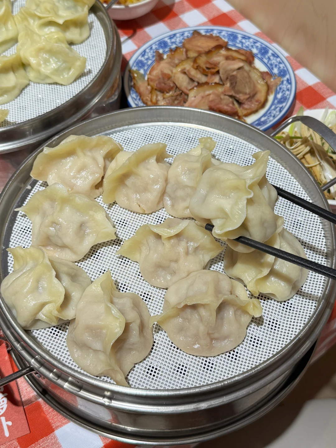 （远东城）吃到了拳头大的蒸饺！！！！