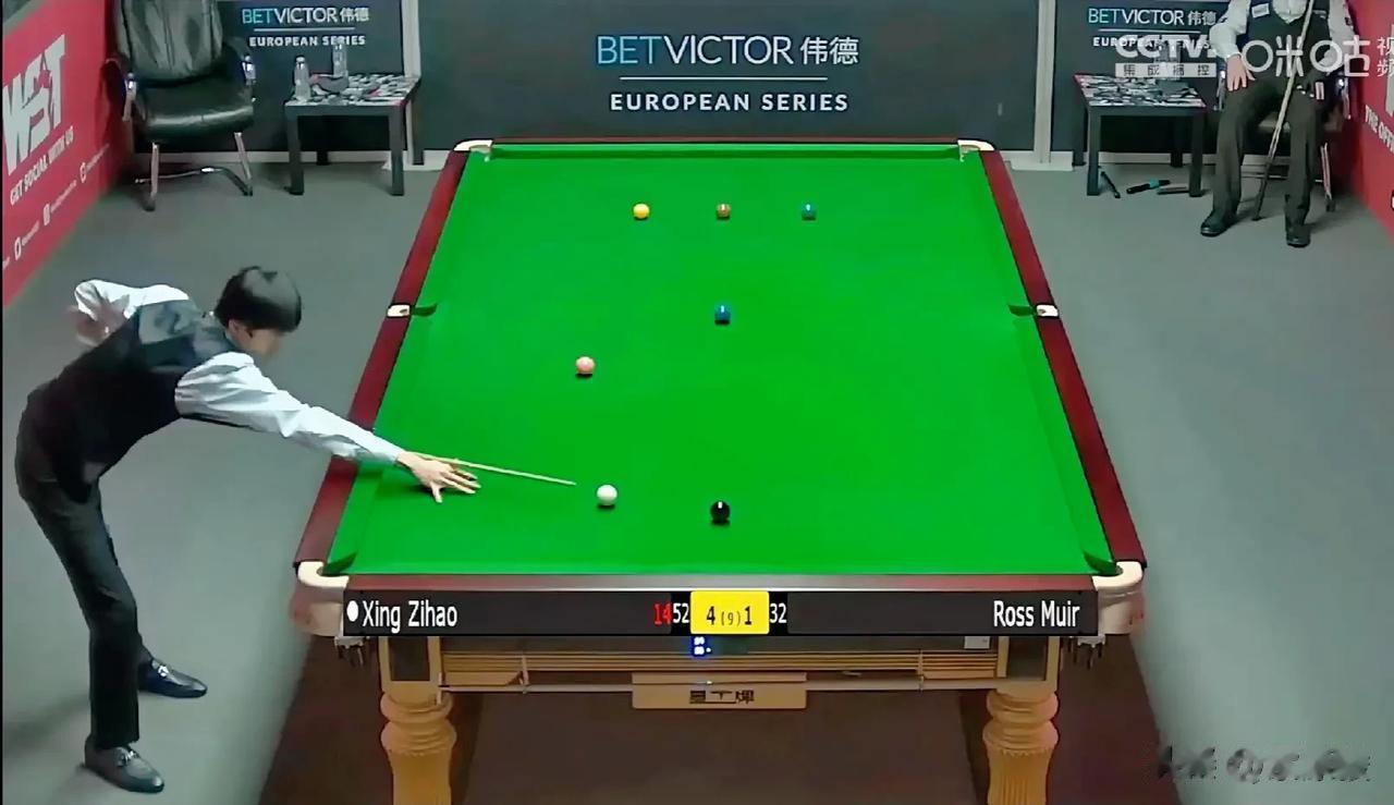 邢子豪5-1大胜罗斯·缪尔，轻松晋级德国大师赛正赛，成为中国军团第11位晋级者。
