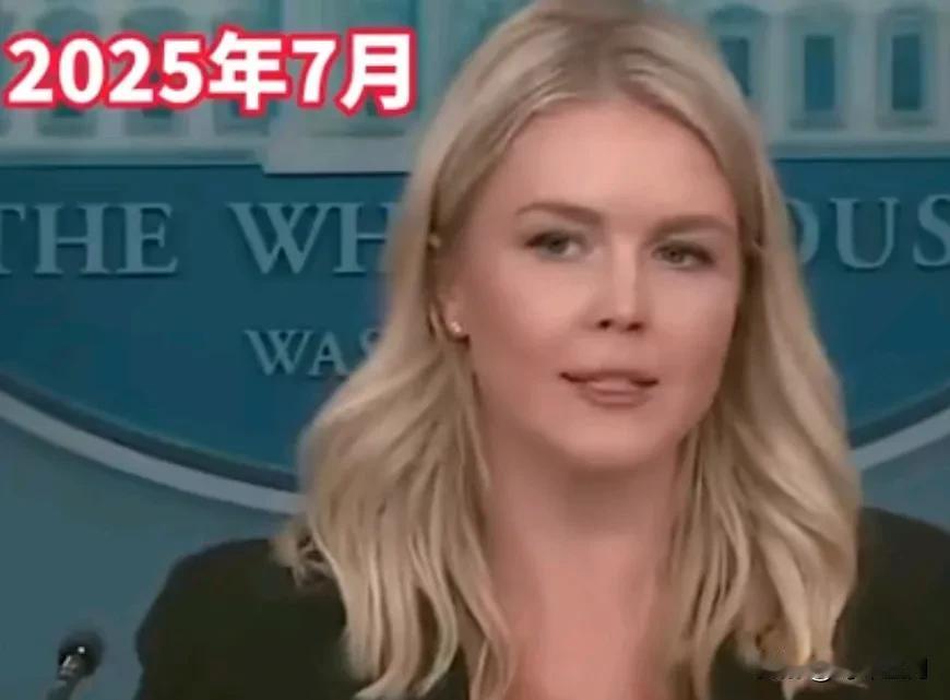 德州洪水近150人的死亡后，川普的内阁会议为德州洪水灾民祷告！

卡罗琳•莱维特