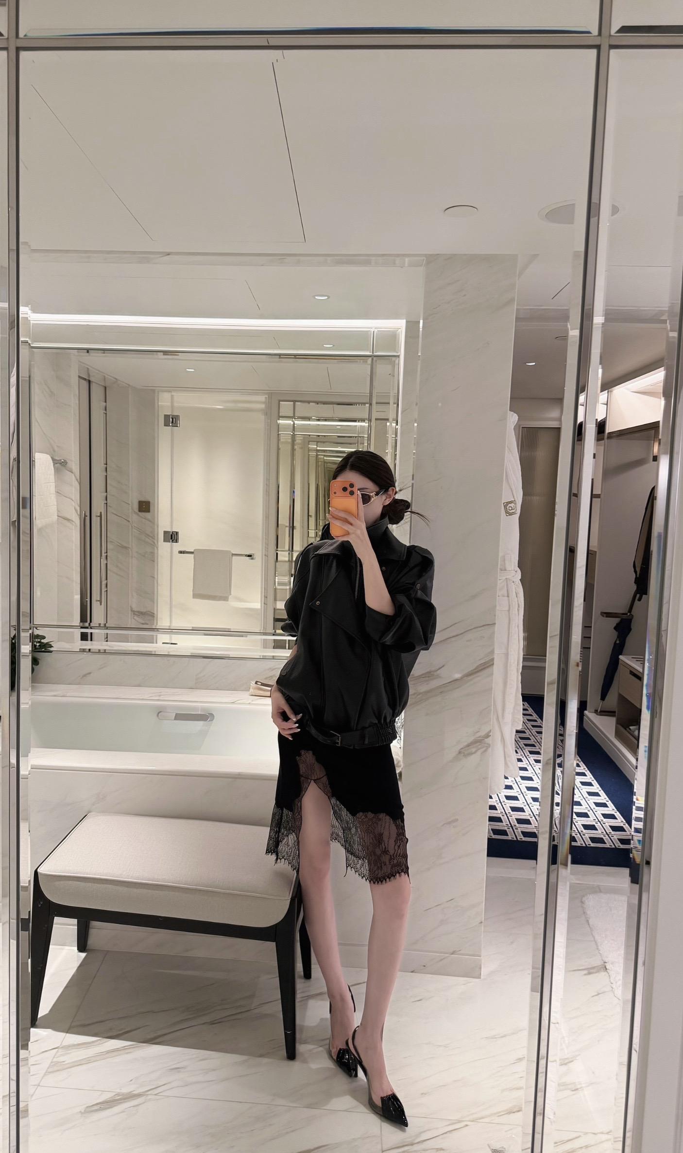 早秋ootd🖤