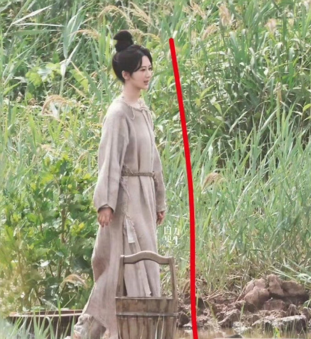 《国色芳华》的装扮设计令人费解，为何如此破旧？ ​​​