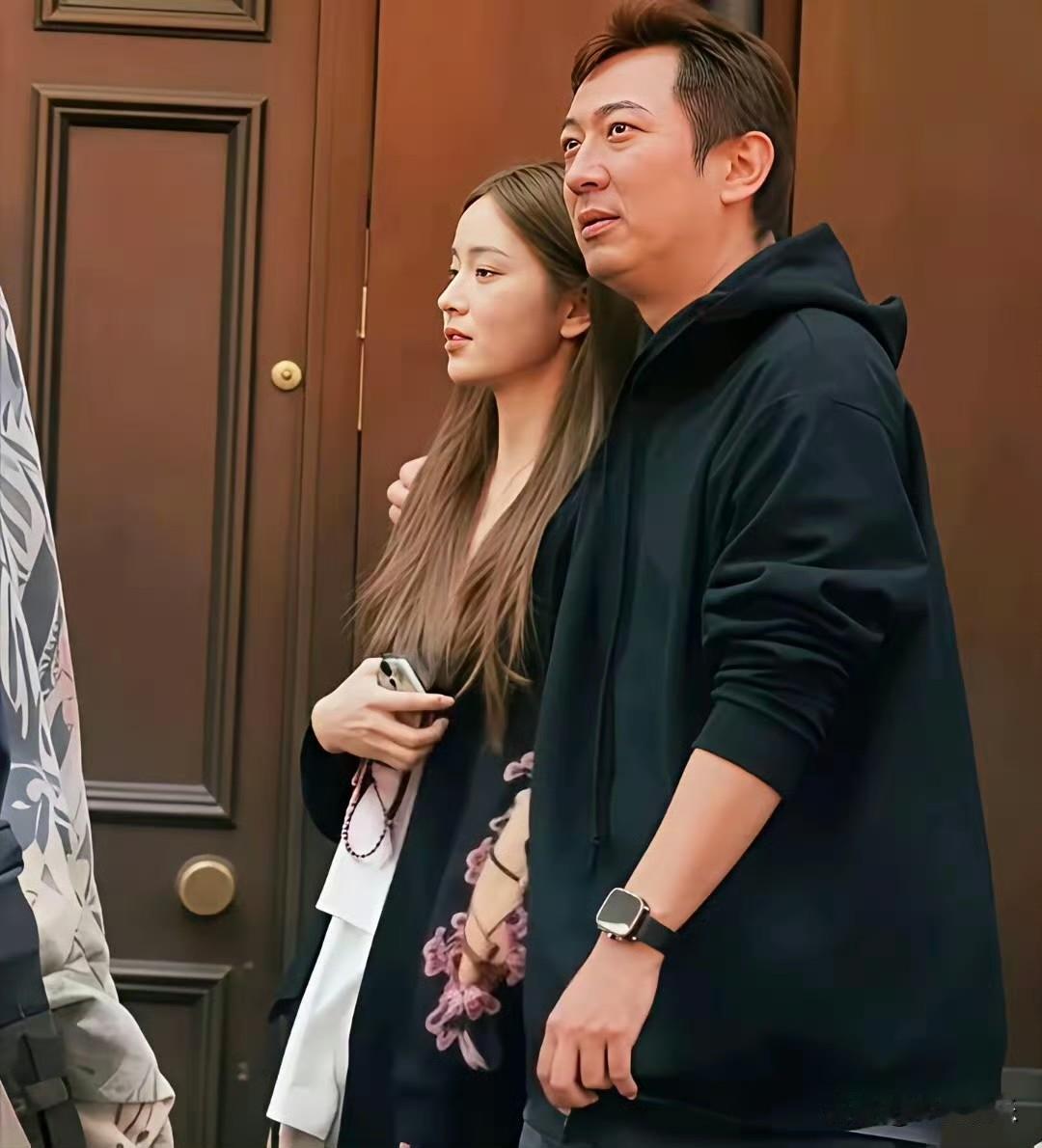 王思聪去科隆游戏展，身边只带了懒懒，懒懒这下算是熬出头了